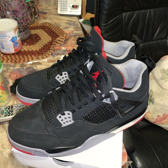 Bred 4s need it gone today don’t have the box - Picture 3 of 5